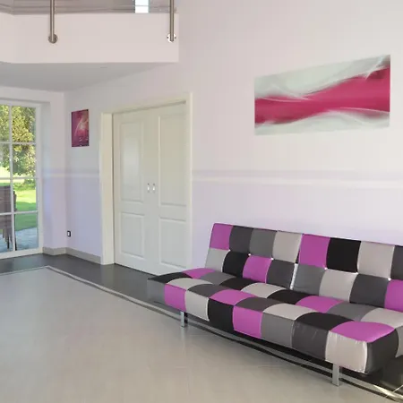 Strandvilla Silvia Haus 1 Vakantiehuis Goehren (Ruegen)