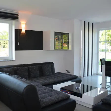Strandvilla Silvia Haus 1 Goehren (Ruegen)